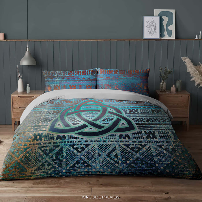 Винтидж Спален Комплект "Stretching Room" - Класически Ивици и Мистериозен Арт Дизайн от ShopyLand, B248