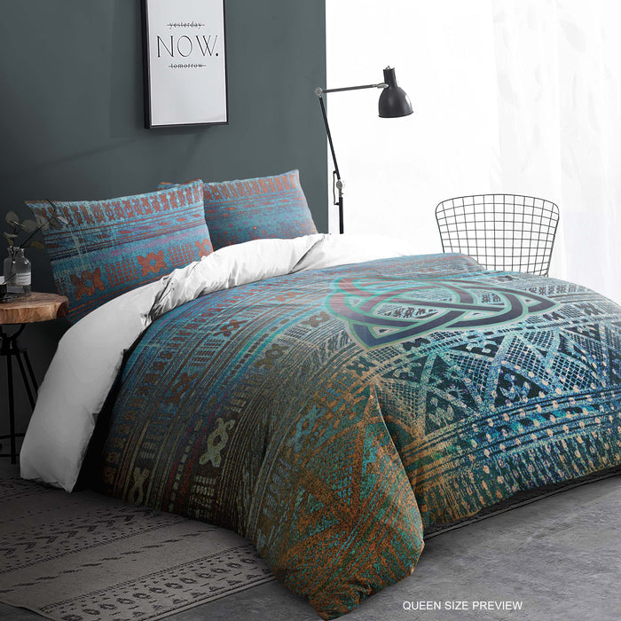 Винтидж Спален Комплект "Stretching Room" - Класически Ивици и Мистериозен Арт Дизайн от ShopyLand, B248